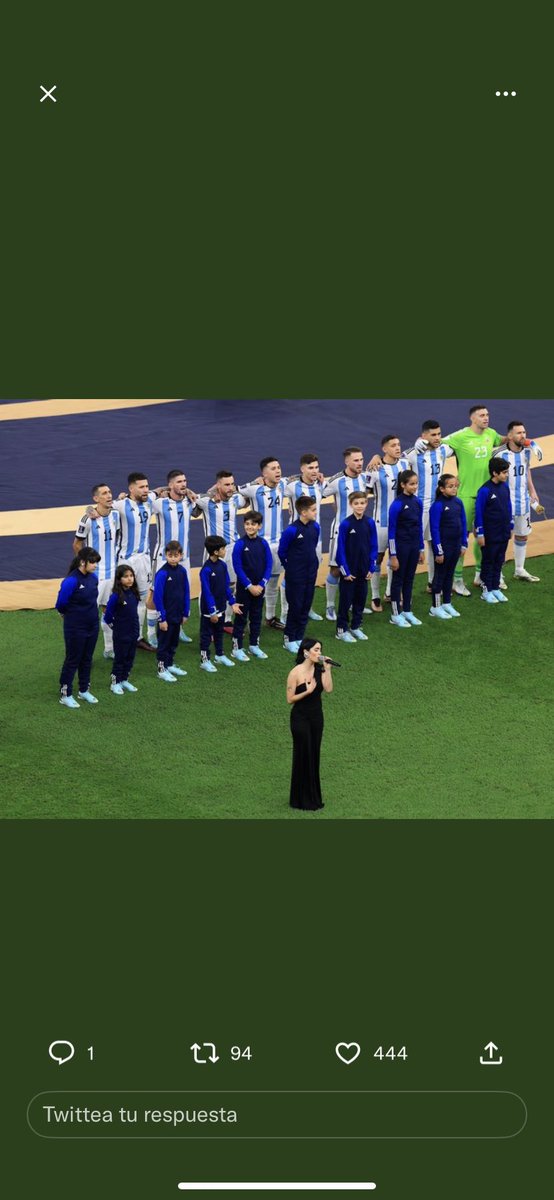 Candevetranok's tweet photo. Orgullo nacional ❤️  @lalioficial TE AMOOO https://t.co/ffeIPlbC56