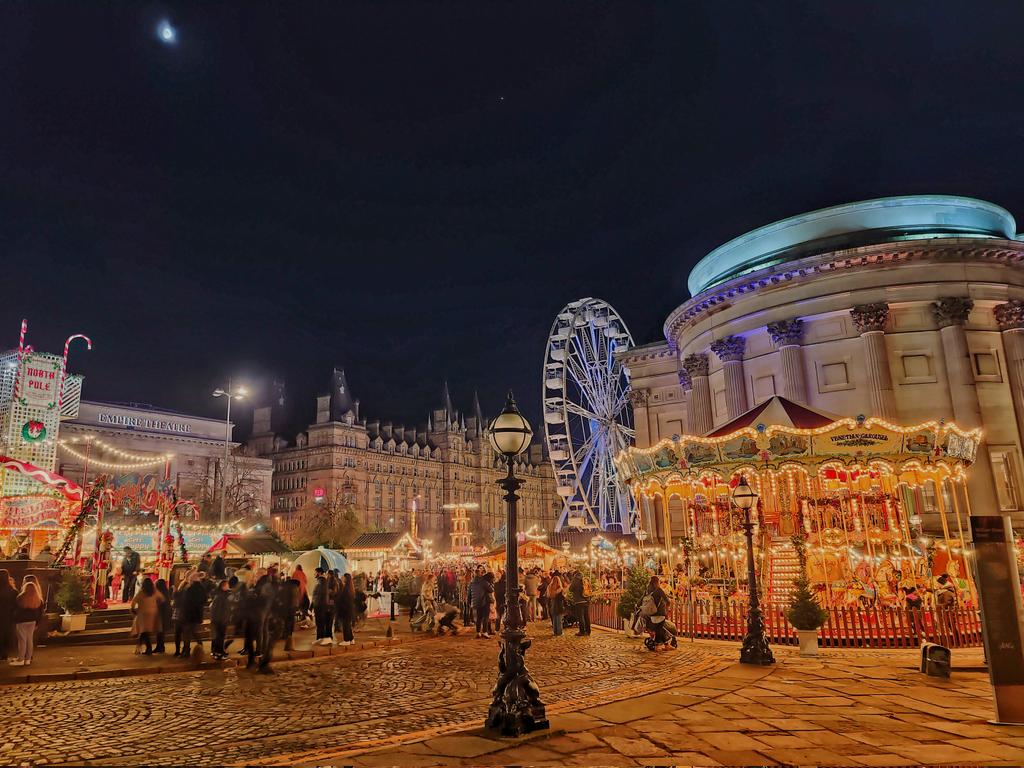 Nee69's tweet photo. Liverpool Christmas Nights https://t.co/lm4rIF77HP