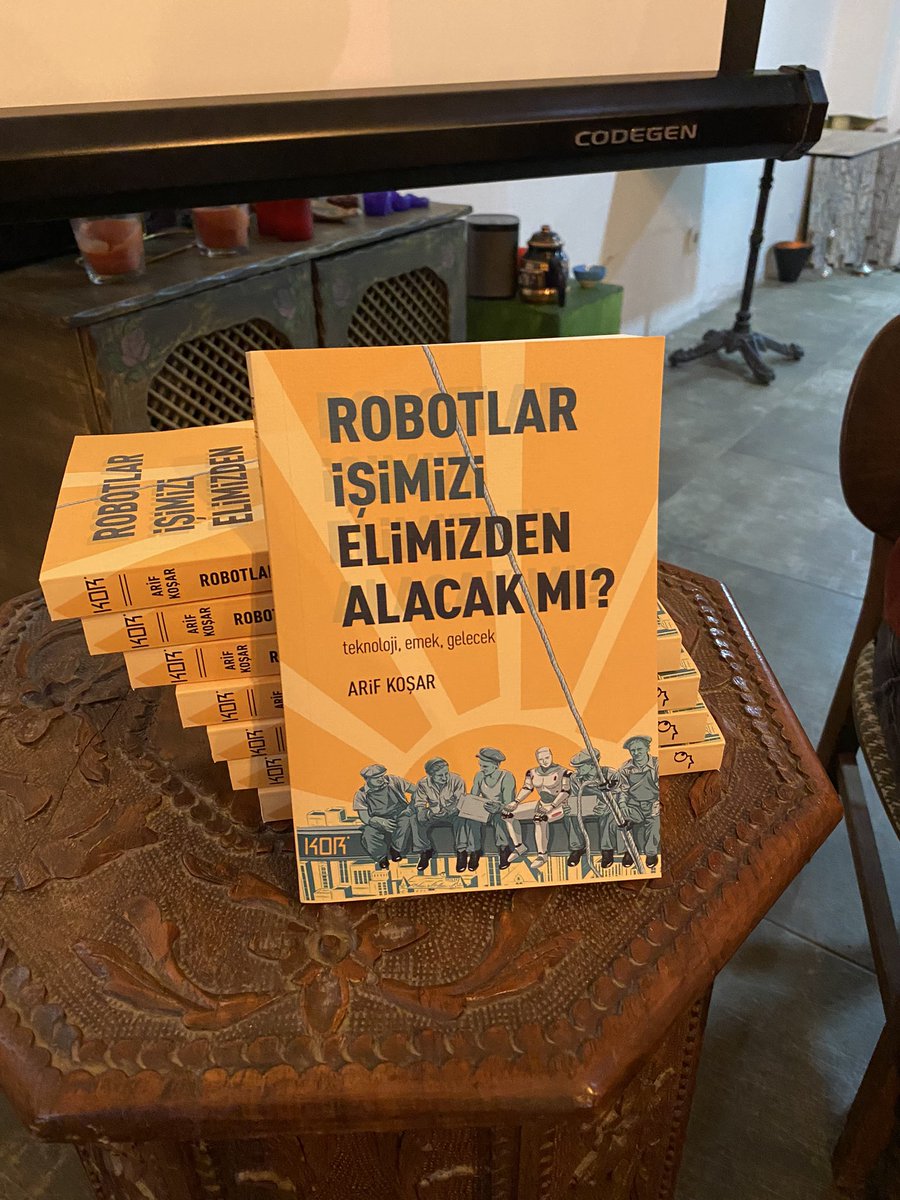 “Robotlar işimizi elimizden alacak mı?” Kitabının yazarı Dr. Arif Koşar’la birlikte söyleşi ve imza etkinliğimizi gerçekleştirdik. Arif Koşar’a ve katılan herkese teşekkür ederiiizz.Diğer etkinliklerde görüşmek üzereee. 🎉🎉🤖📖 #endüstri40 #robot #iş #söyleşi