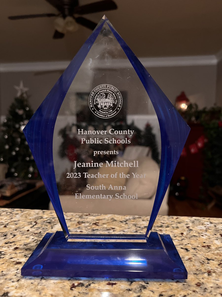 Mrs. Mitchell tweet media