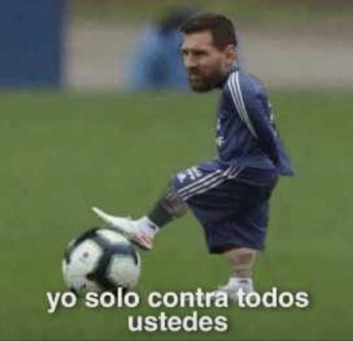 no entiendo de que se quejan cuando francia ha estado desaparecido. y los que dicen que "algo está mal porque francia está jugando mal" nunca han visto un partido ?? 

así es el fútbol amigo, a veces sí y a veces no. solo hace falta mirar a brasil