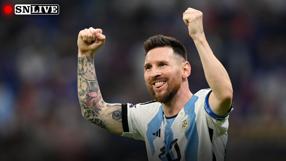 QatarWorldCup29's tweet photo. ]⚽️Argentina 🆚 France live Stream
Watch 𝙇𝙞𝙫𝙚ᴴᴰ🔴➤  https://t.co/Mmqu49Zt0q
Watch 𝙇𝙞𝙫𝙚ᴴᴰ🔴➤  https://t.co/Mmqu49Zt0q https://t.co/oq2F8DFYto