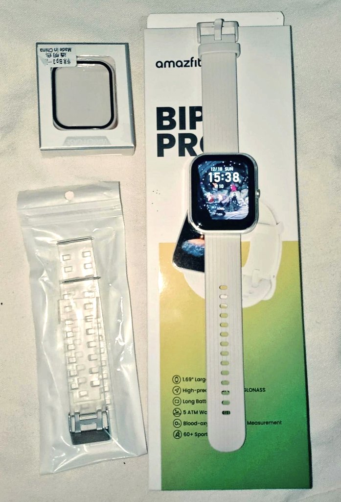TonVan2's tweet photo. ✨ส่งต่อ✨Amazfit Bip 3Pro สีครีม
ซื้อมา1700++ใส่ไปแค่1-2ครั้ง ได้ของครบพร้อมกล่อง
🟡ของแถม
-กรอบสีครีม1+กรอบใส1(ใส่อยู่)
-สายสีใส่ 1 
💸1,500บาทรวมส่งems
เดมมาขอดูรูปภาพเพิ่มเติมได้ค่ะ
➡️รับผ่อน⬅️
#AmazfitBip3Pro #Amazfit #Bip3Pro #Smartwatch 
#นาฬิกาออกกำลังกาย #นาฬิกามือสอง https://t.co/vFThruv20B