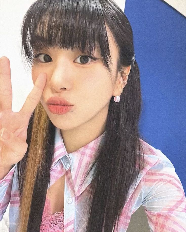 magicseulgi's tweet image. thinking about her 24/7 💭 #chaeyoung