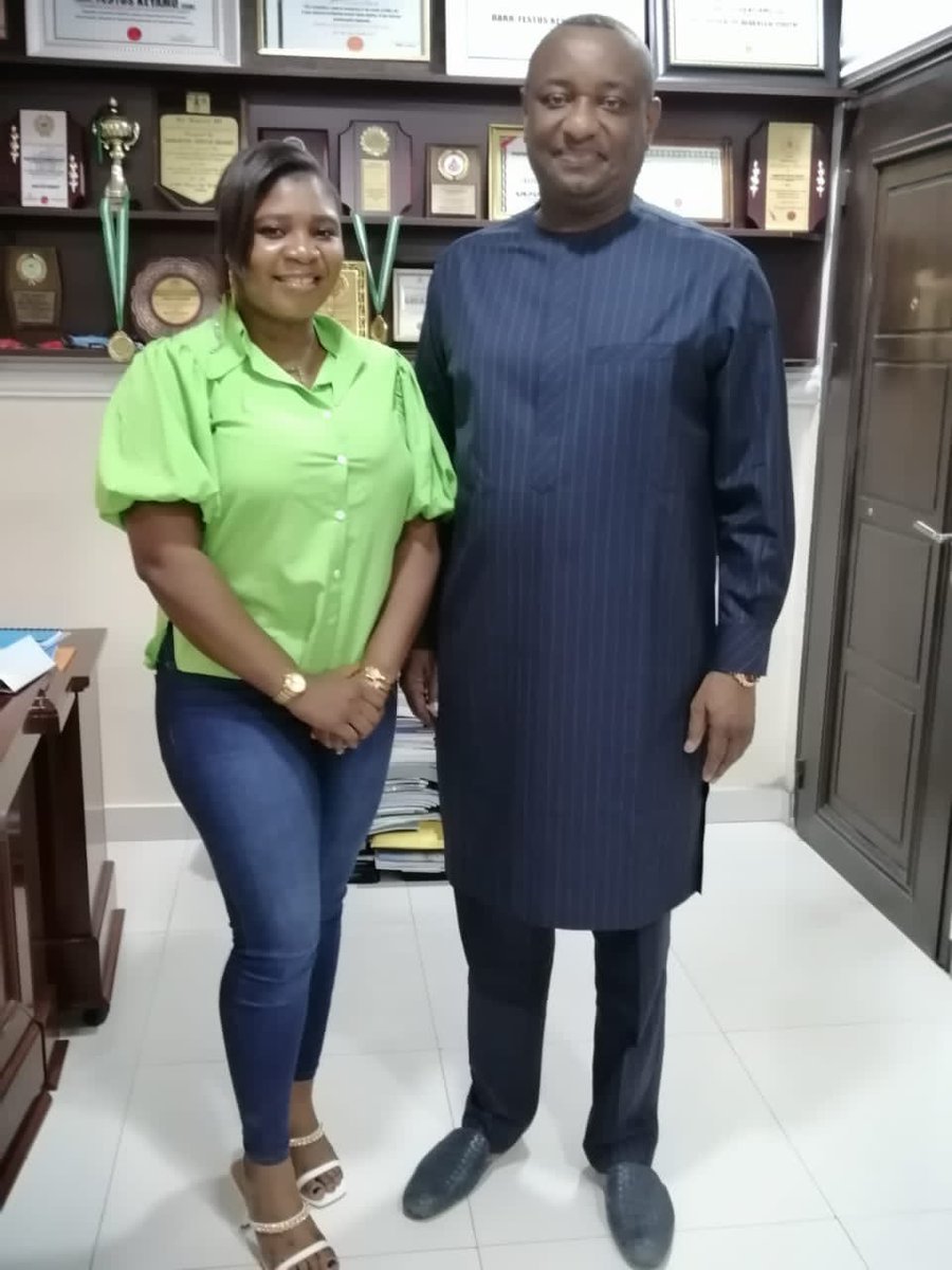 Yemi__Ajayi's tweet photo. It was an honor to have the most intelligent Festus Keyamo (SAN) on #Batspace. One of the people I’ve always looked up to have as a guest on my program. We had a long interactive session and I can’t wait to share with y’all. 

@fkeyamo 
@gbengasaka 
#RenewedHope2023 https://t.co/C2ifx0VbOV