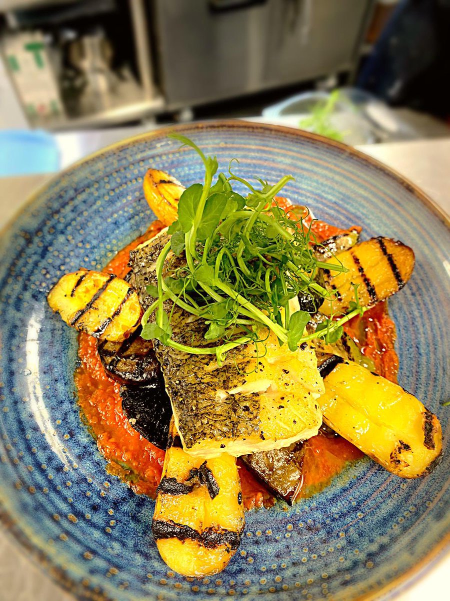 ArmsFisherman's tweet image. Just some more food photos from the weekend #harbourlights #thefish 👩‍🍳