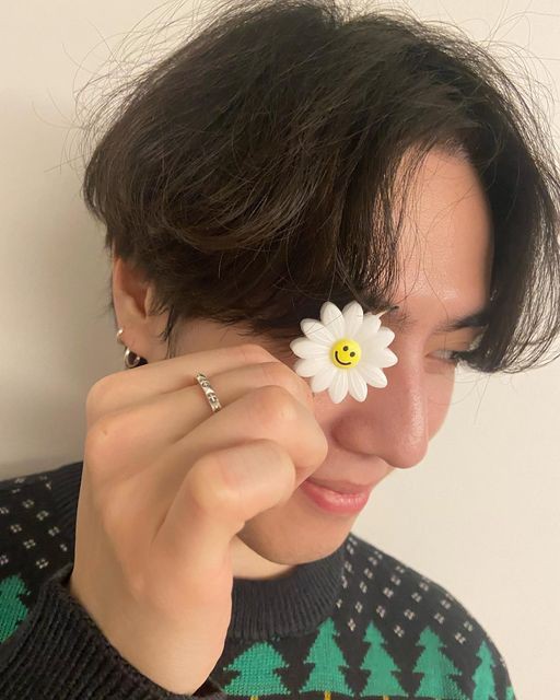 gyeomprnt's tweet photo. ☁💛🌿 https://t.co/sA32uQcD3B