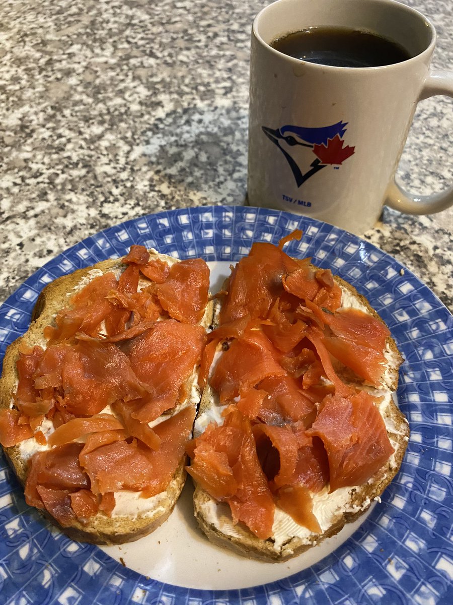 KevolutionNow's tweet photo. Sunday #breakfast. One of my faves. Excellent #preaching fuel! #Advent4 #PastorKevin #Kevolution #KevolutionNow #MindfulMasculinity https://t.co/6Mnrffn9br