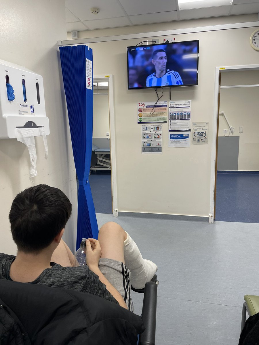 Alex Hughes tweet media