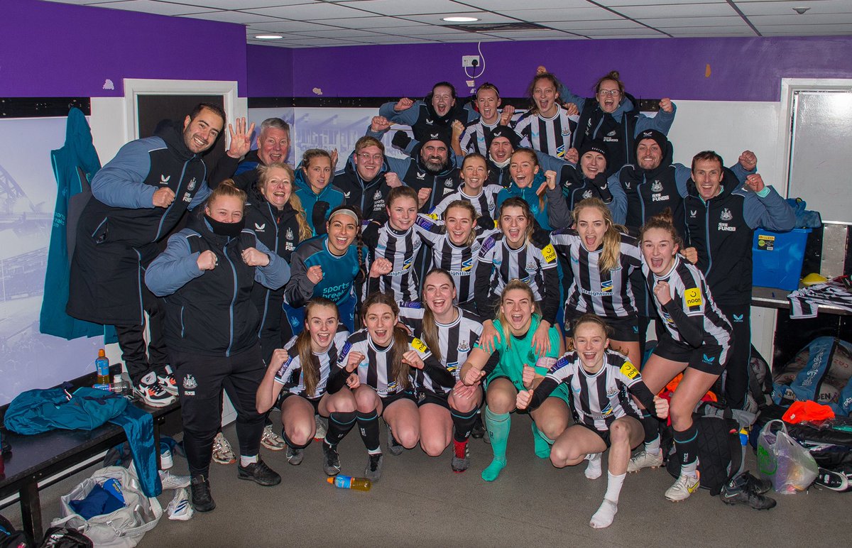 📸 A perfect way to end the year!

#NUFCWomen ⚫⚪