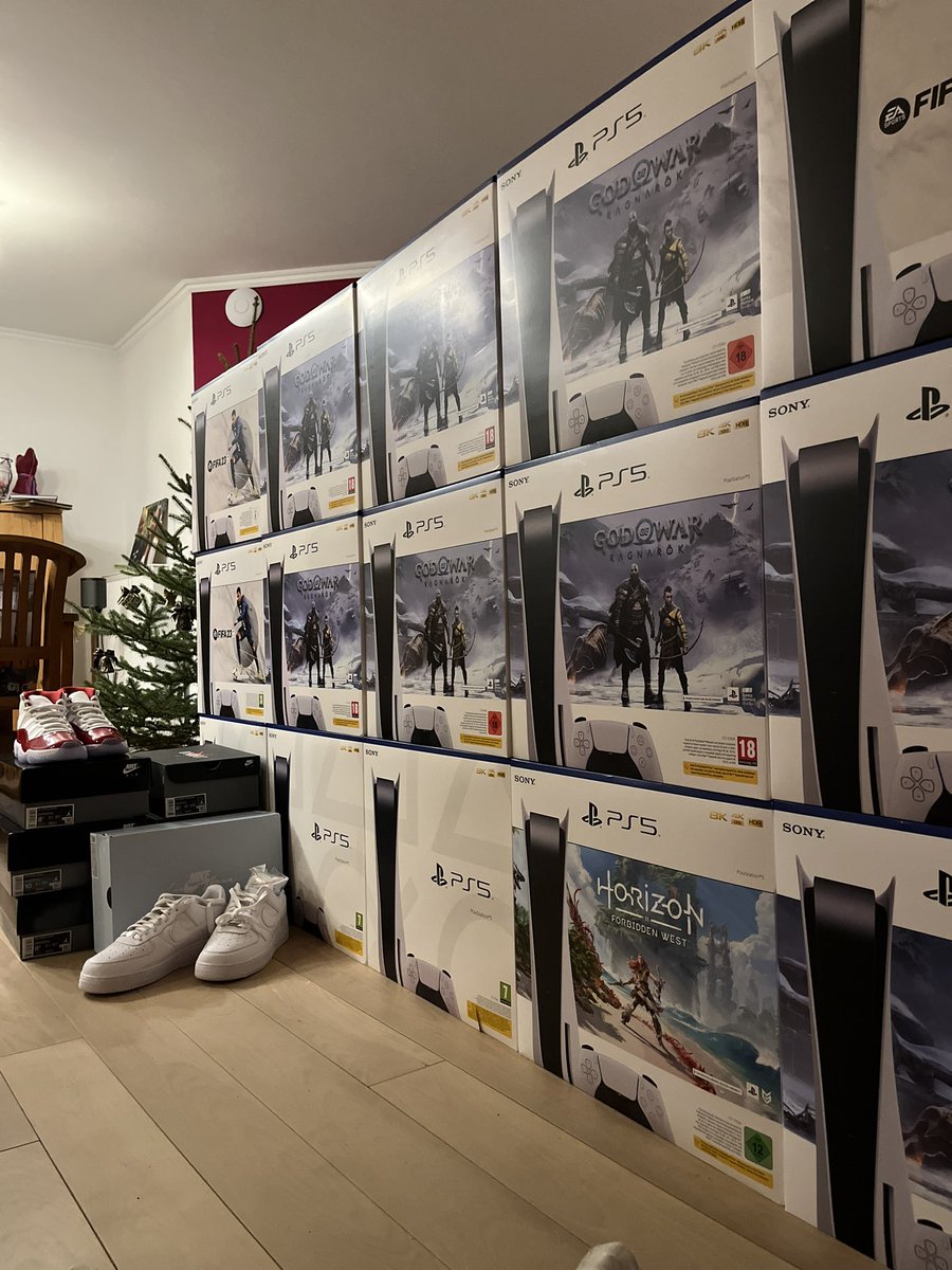 Christmas success with <a href="/EscapeNotify/">Escape</a> <a href="/fuzelabsbot/">FUZE</a> <a href="/MangoAIO/">MangoAIO</a>