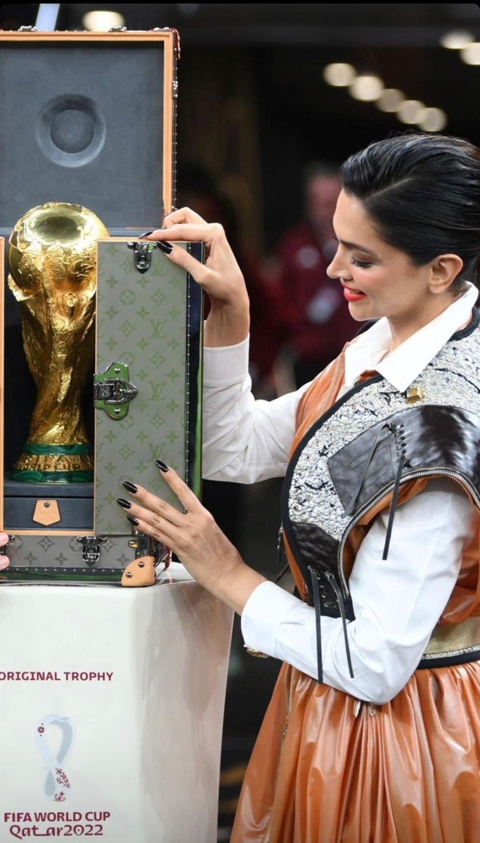 👽 on X: You want to boycott her? It will never happen🙌🏻 Deepika Padukone  is the first Indian to get the honor of unveiling the FIFA trophy  representing LV as their first