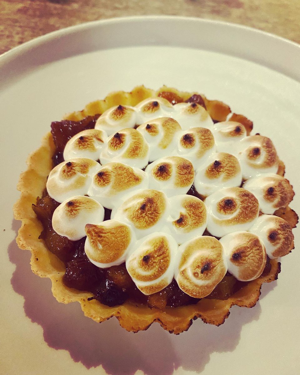Carys Stroke SLT (@carysstrokeslt) on Twitter photo Now that i’ve tasted the <a href="/Hare__Hounds/">Hare & Hounds</a> Mince Pie Meringue Tart i’m not sure I can ever eat a bog standard Mince Pie ever again 😋🙌🏻 Now that i’ve tasted the <a href="/Hare__Hounds/">Hare & Hounds</a> Mince Pie Meringue Tart i’m not sure I can ever eat a bog standard Mince Pie ever again 😋🙌🏻