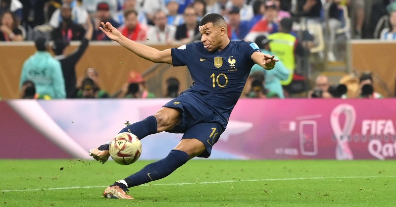 fifaworldcup_fr tweet picture