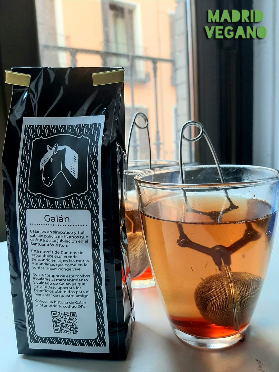 📢 Este es el rooibós GALÁN de <a href="/cafetearte/">Café Té Arte</a>. Solidario con el caballo Galán que vive en <a href="/santuariowinsto/">Santuario Winston</a>. 🍵😊

📍Aquí la historia: acortar.link/BYMRTG

#Madrid #MadridVegano #santuariosdeanimales