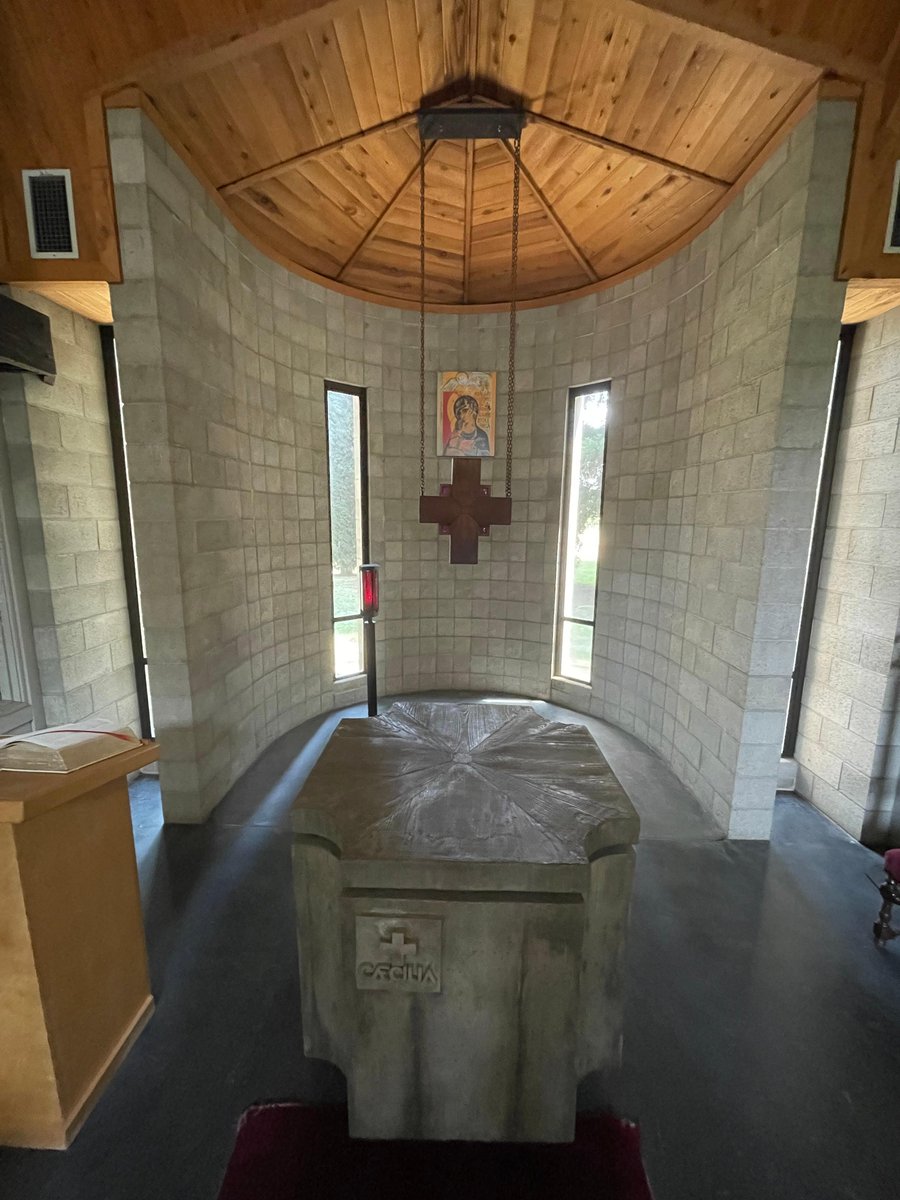 monksofvina's tweet photo. "It's Christmas time every time you let God love others through you." Mother Teresa

#abbeyofourladynewclairvaux #crossoftheweek #christisborn https://t.co/QCxwta5shB
