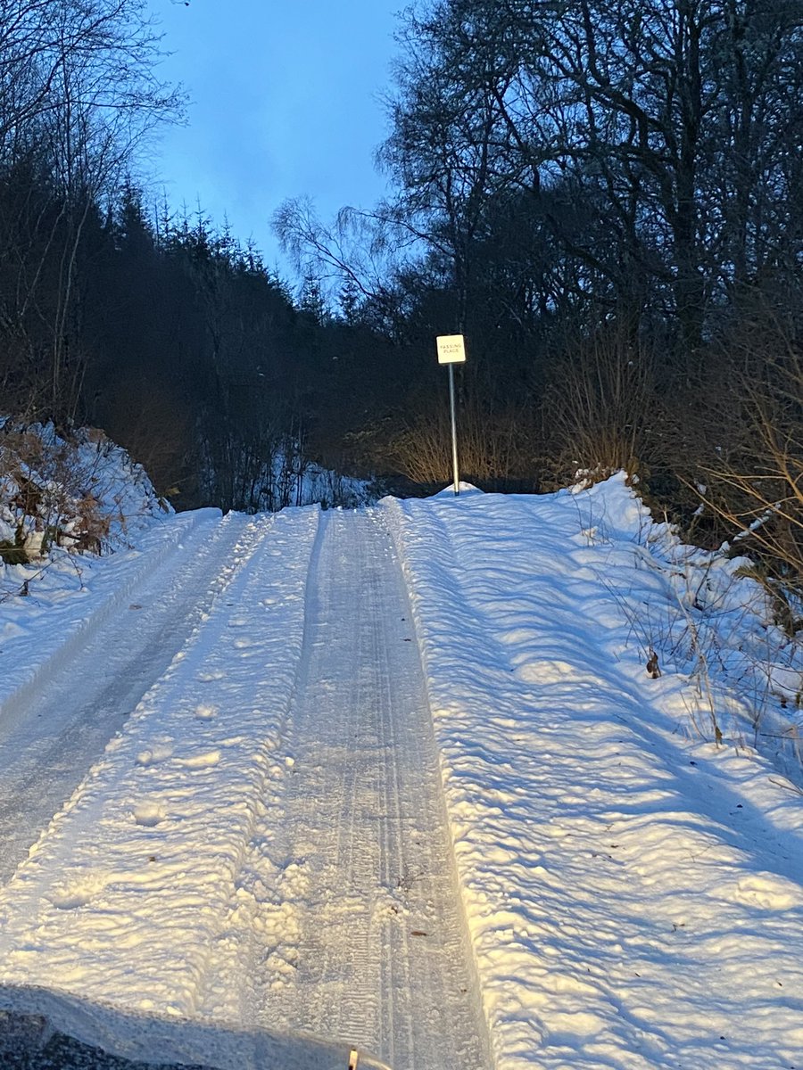 Well done to <a href="/StirlingCouncil/">Stirling Council</a> for maintaining the C107. Fantastic work ensuring essential workers can safely get to work, children make it to school safely , ensuring the elderly have the correct welfare, and maintain a safe route in case of any emergency.. NOT!