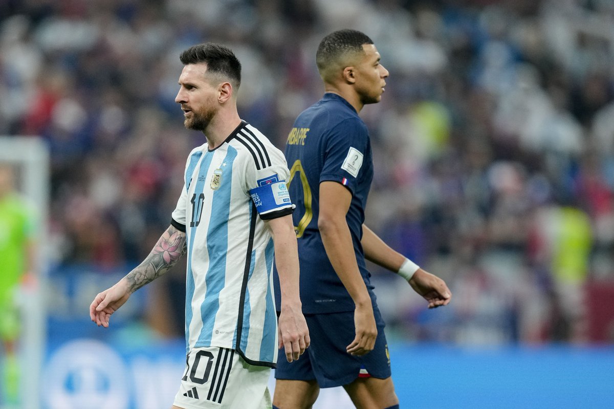 BleacherReport's tweet photo. WE ARE HEADED TO EXTRA TIME IN THE WORLD CUP FINAL 🚨 https://t.co/uUQnoCddRU