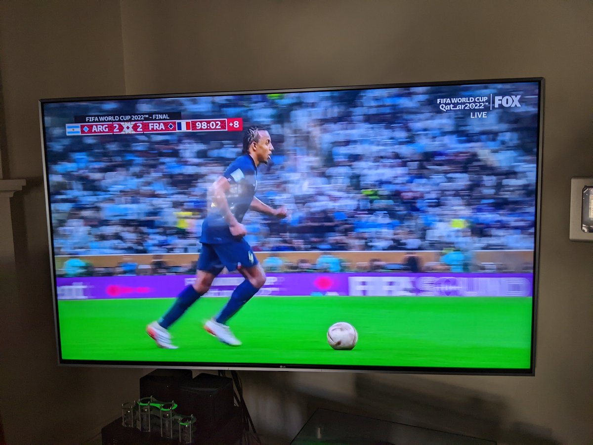 ALLEZ LES BLEUS!!!!!!!!! Oh my heart and my WhatsApp are blowing up. 🇫🇷🇫🇷🇫🇷