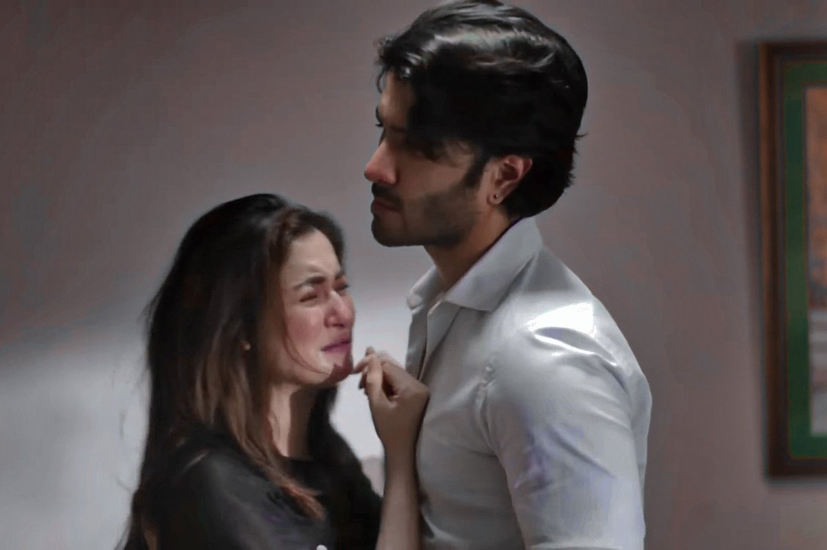 benimlemisinn's tweet photo. - for the first time he pulled her into a hug. he did it cause he could not see her breaking into pieces. And even if she does, only he wanted to collect them together.
#ishqiya #rumza https://t.co/tZmyzDQMQR