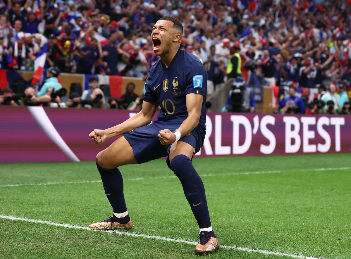 RMCsport's tweet photo. 💥 Cette célébration, cette rage... https://t.co/2alTNXqwGp