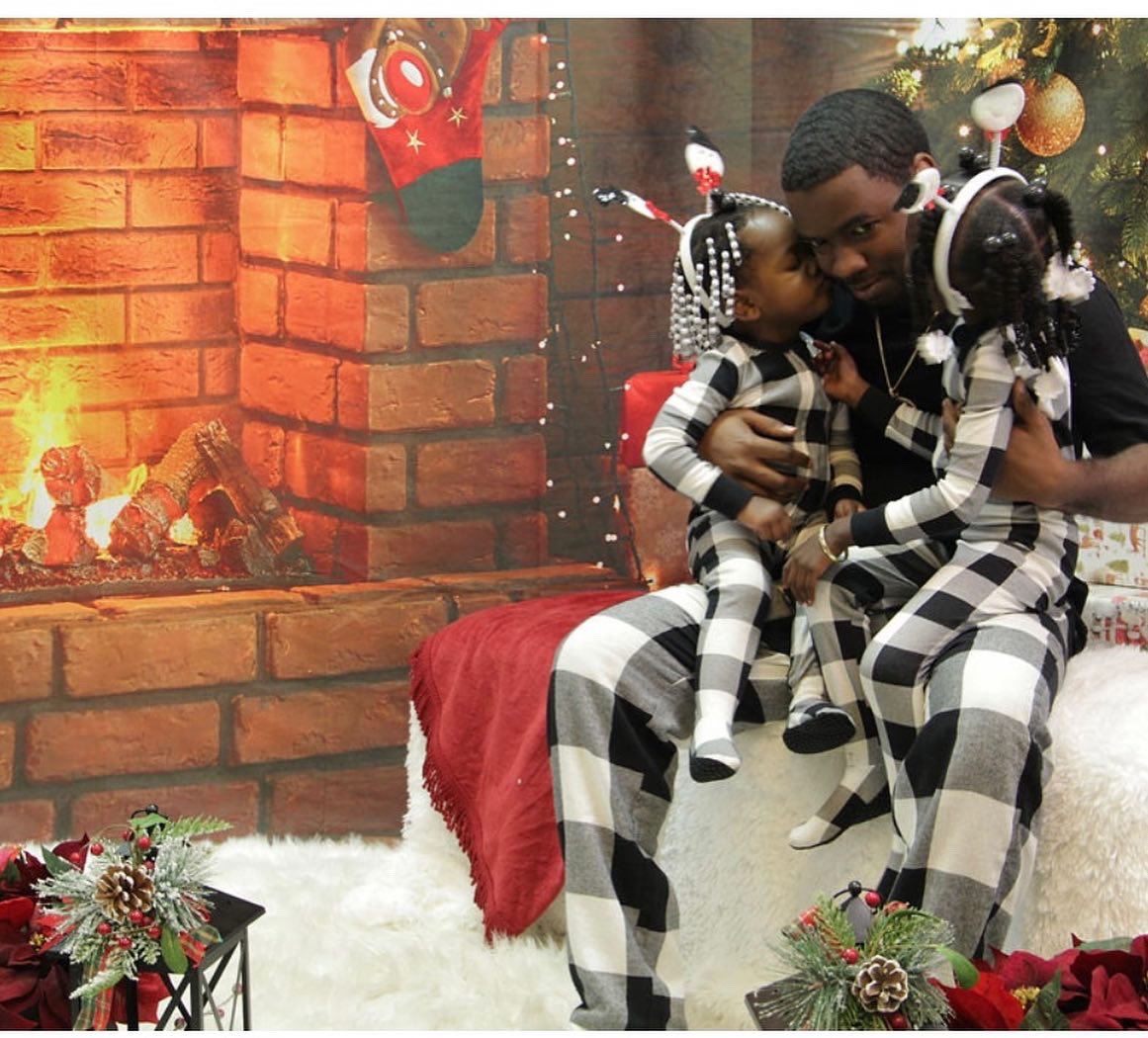 DuckedOff_Mitch's tweet photo. As A Father I Just Want The Best For My Daughters Along As Daddy Alive Yall Will Never Need Another Man To Make Yall Smile🤞🏾❤️💯‼️#llgrandaddy💔 https://t.co/o2aq70Nm0A