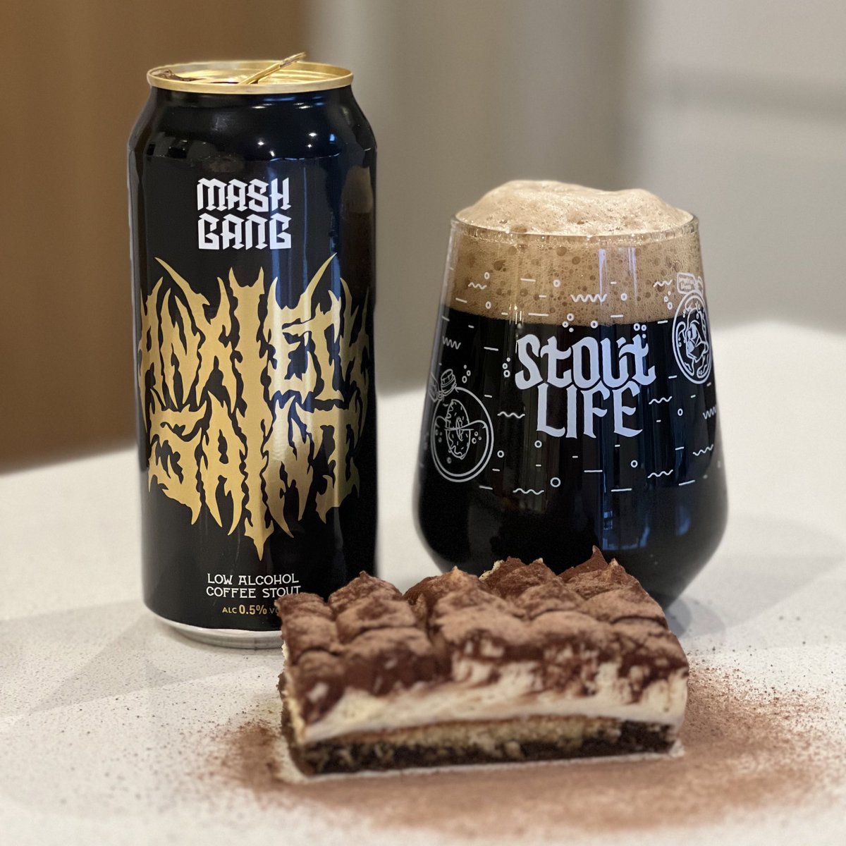 UKsoberAF's tweet photo. Two absolutely sensational beers from @gang_mash in the past two days… feels like Christmas came early! This is Anxiety Saint 👏🏻 https://t.co/2UGRk6ECxO