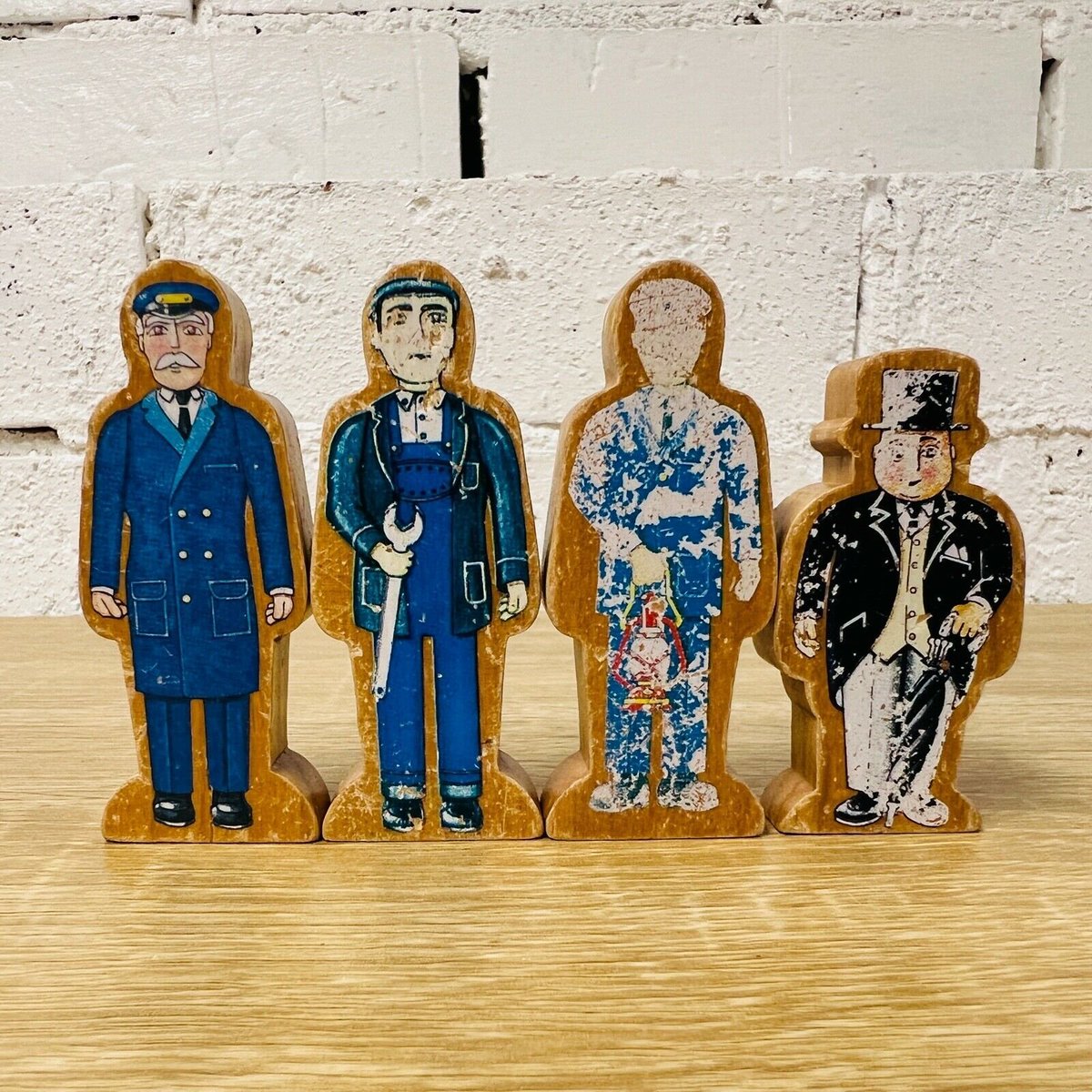 BeatUpThomasToy's tweet image. Station People Lot 1994 Thomas the Tank Engine &amp;amp; Friends Wooden Railway Trains 
 $20.72