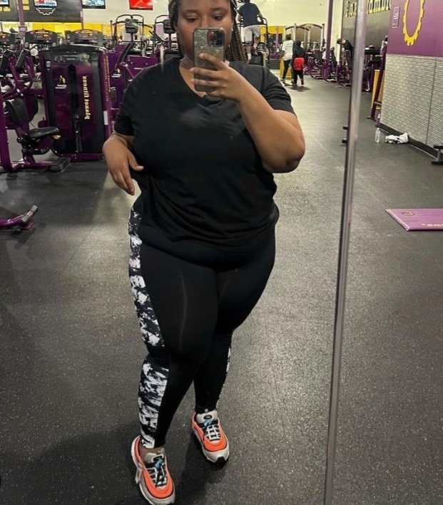 BFitAmazing1's tweet photo. Brand Ambassador @f.sharde
#bfitamazing #bfit #curvycollection #activewear #fitness #fitgirl #gymlife #fit #thickfitchick #fattofit #gymgirl #thickfine #gymgoals #fitwomen #fitnessgirl #fitlifestyle #fitforlife #workout #thickwomen #gymmotivation #thickfitness #fitfam #fitfamily https://t.co/yNVZXvBaA4