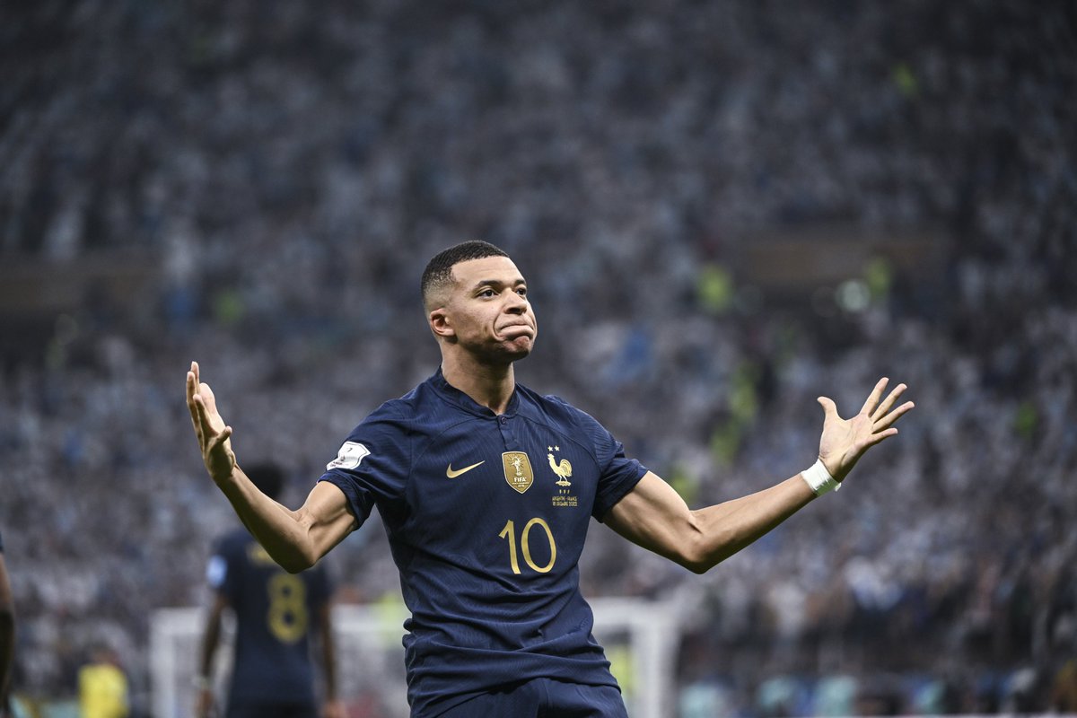 sportbible's tweet photo. WORLD CUP FINAL HAT-TRICK.

BIG. GAME. PLAYER. https://t.co/DAIUtZUxVx