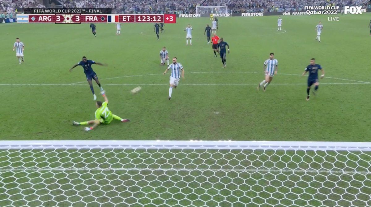 EMILIANO MARTINEZ JUST KEPT ARGENTINA'S WORLD CUP DREAM ALIVE!!!