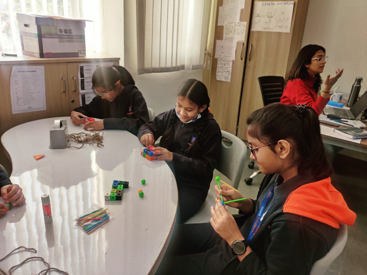 nidhistrehan's tweet photo. Ss were introduced to 3-D shapes. Identified the different shapes from the surroundings & recreated 2-D & 3-D shapes using rope a Geoboard, a Rangometry kit, Jodostraws,& Geometry Nets.#Singaporemath #visualmath #math @KetakiKTweets @AneeshaSahni @aanchalshah16 @Prometheus_Edu https://t.co/ttxuLYzq7r