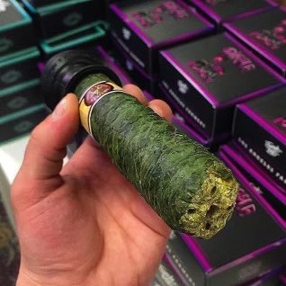 HighAssThinking's tweet photo. You hitting this? 🍃😶‍🌫️ https://t.co/PeIr12JXjX