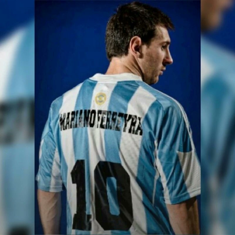 IconSocialista's tweet photo. Messi em homenagem à Mariano Ferreyra, militante comunista do Partido Obrero, assassinado em 2010, na Argentina. https://t.co/Fcpzr8iagc