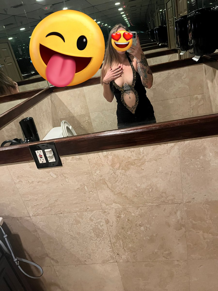 bbvioletxo's tweet photo. Come play with me on my only fans!! It’s lit 🔥 😇😈 #onlyfans #camgirl #booty #naughty #boobs #ass #tits #tattoos https://t.co/6a1RzomIMV