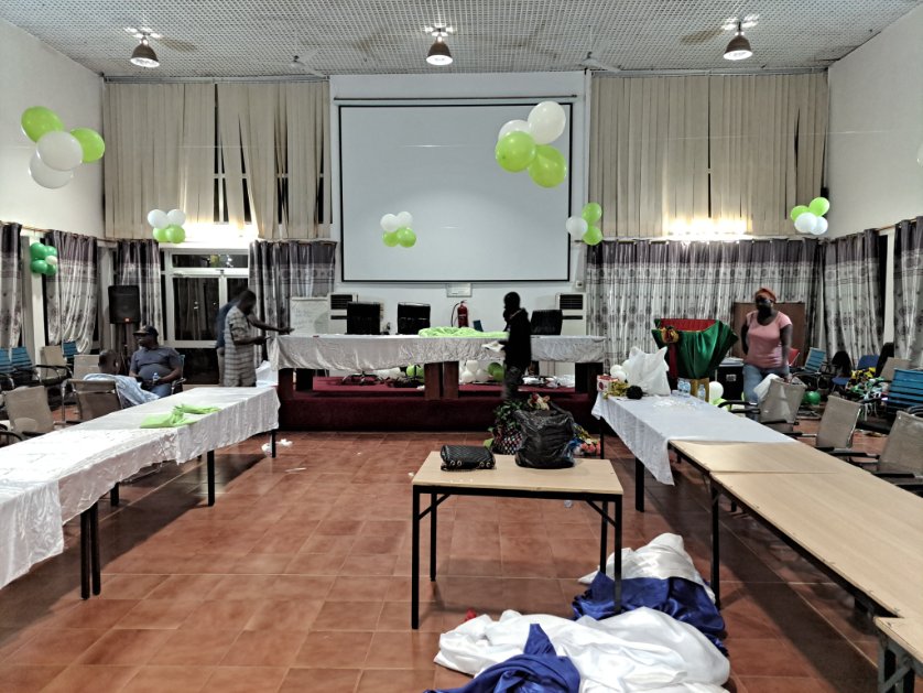 bamako_avenir's tweet photo. Le Comité d'organisation du #RYLA de #Bamako est prêt à accueillir pour l'ouverture du séminaire demain lundi 19 décembre 2022 au #CFCT de #Kati.
Le #RotaryClubBamakoAvenir souhaite une bonne formation à tous!
#RotaryInternational
#RotaryDistrict9101
#ImaginonsleRotary https://t.co/zb51U6Tb0P
