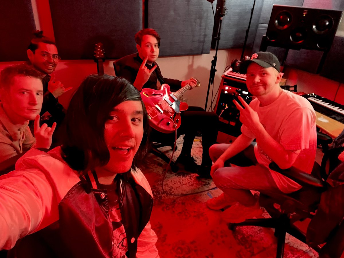 3 songs in 3 days. We cookin 👨‍🍳🔥