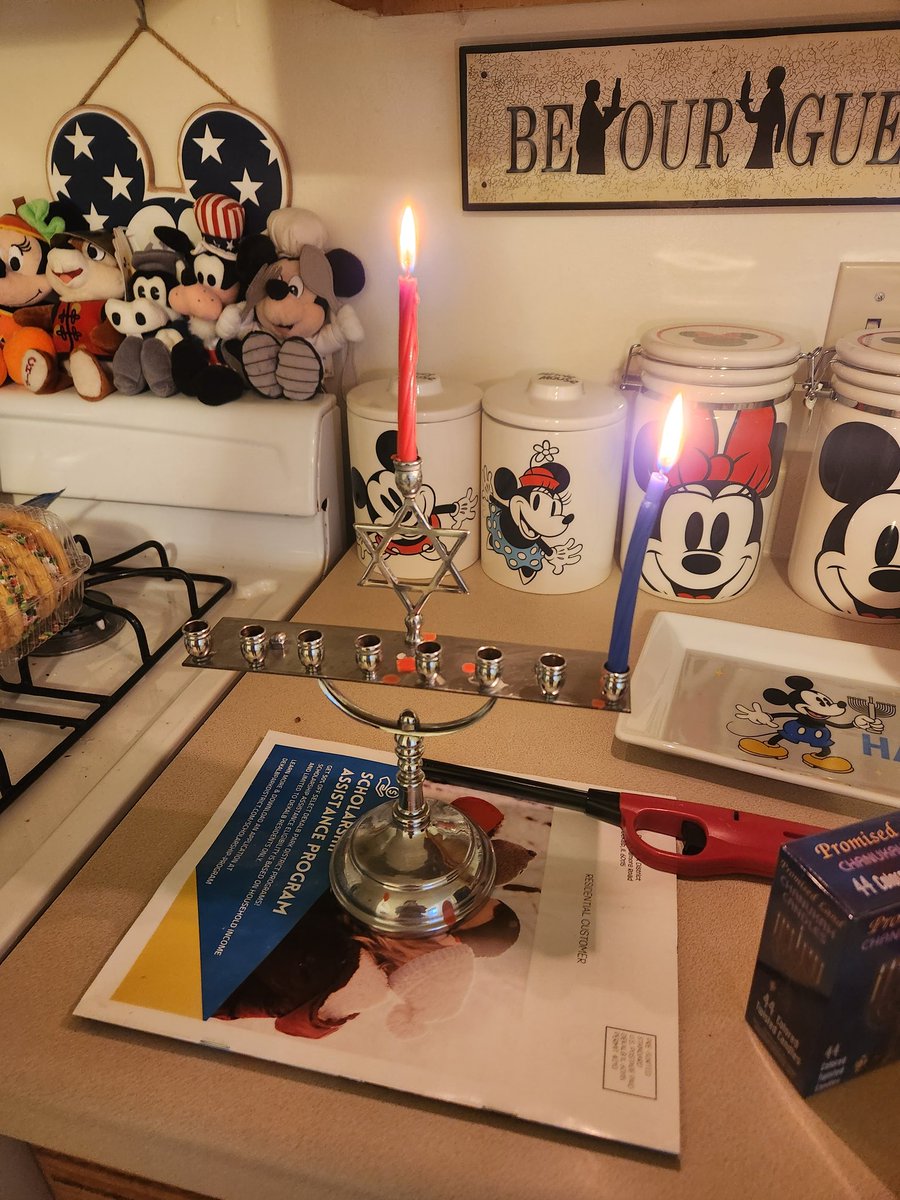 evemuppetshow's tweet photo. @NoahGrossman214 Happy hanukkah! https://t.co/Y6mx1PWg2a