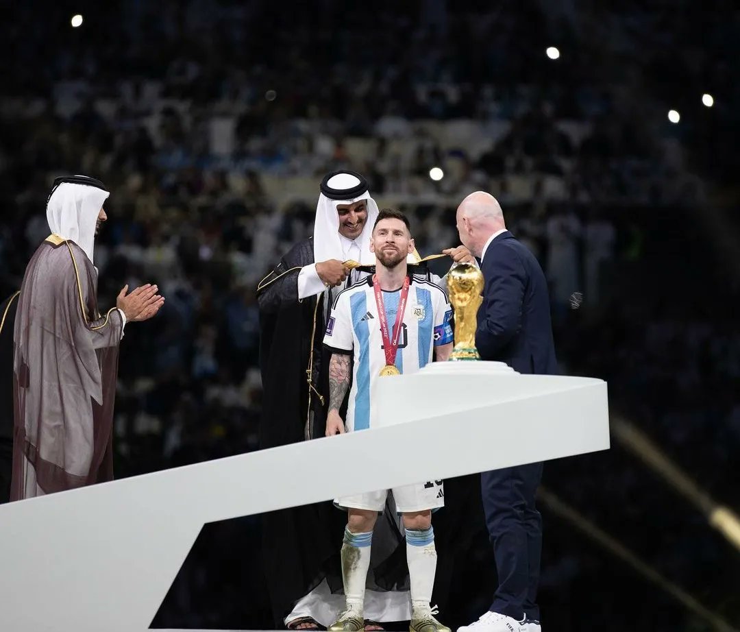 Ilykhan89's tweet photo. The moment he's dreamed about crowned as World Champion🏆
#FIFAFINAL #Argentina Vs #France #ArgentinaVsFrance #FranceVsArgentina #WorldCupFinal #Messi  #LeoMessi
#FIFA2022QATAR #FIFAWORLDCUP2022 #FIFA2022 https://t.co/jnm8eDsB53