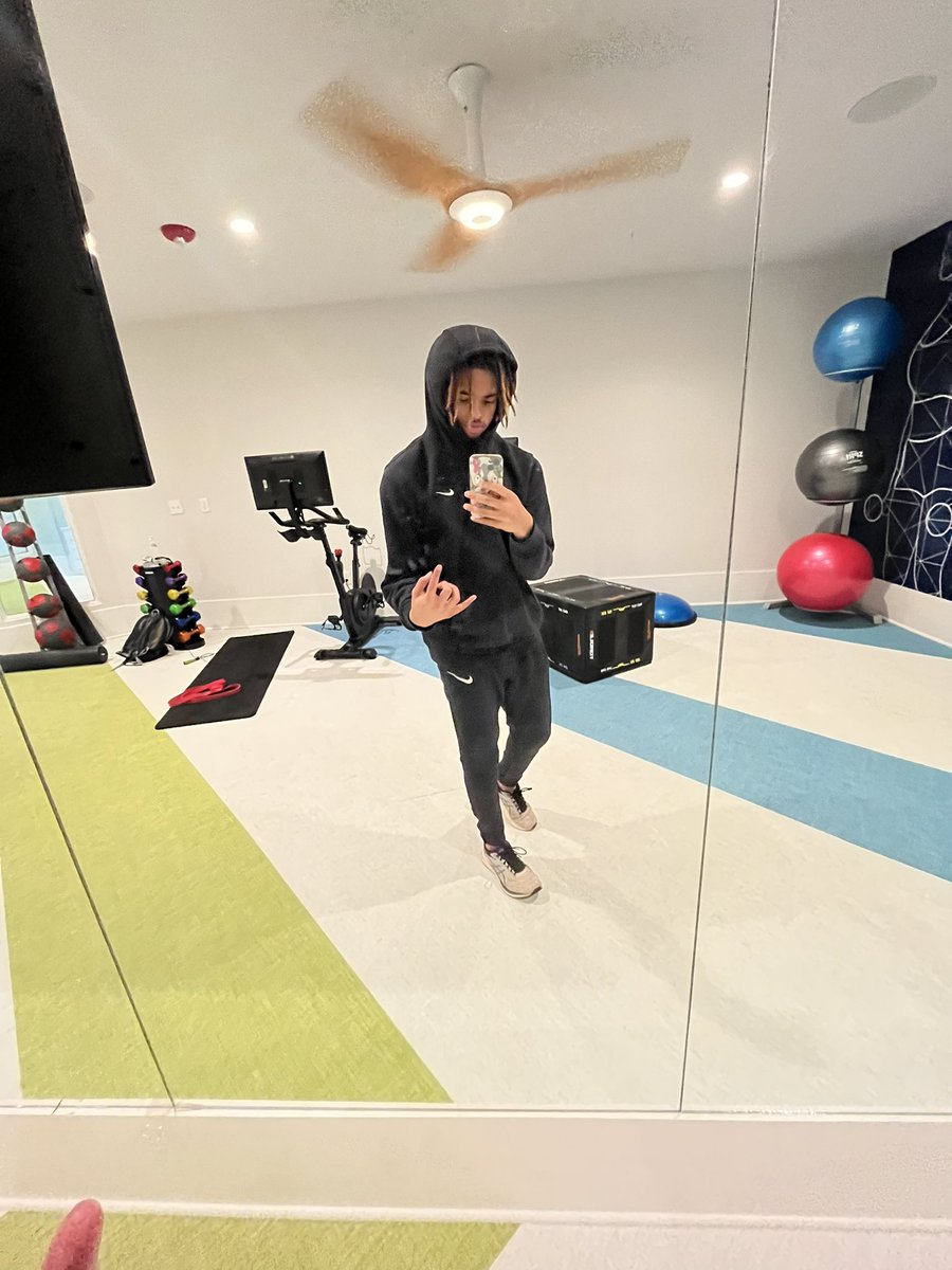 Devinwash_'s tweet photo. Working everyday!! Imma get to where i wanna be in this life🙏🏼 https://t.co/gMjKc9sbfL