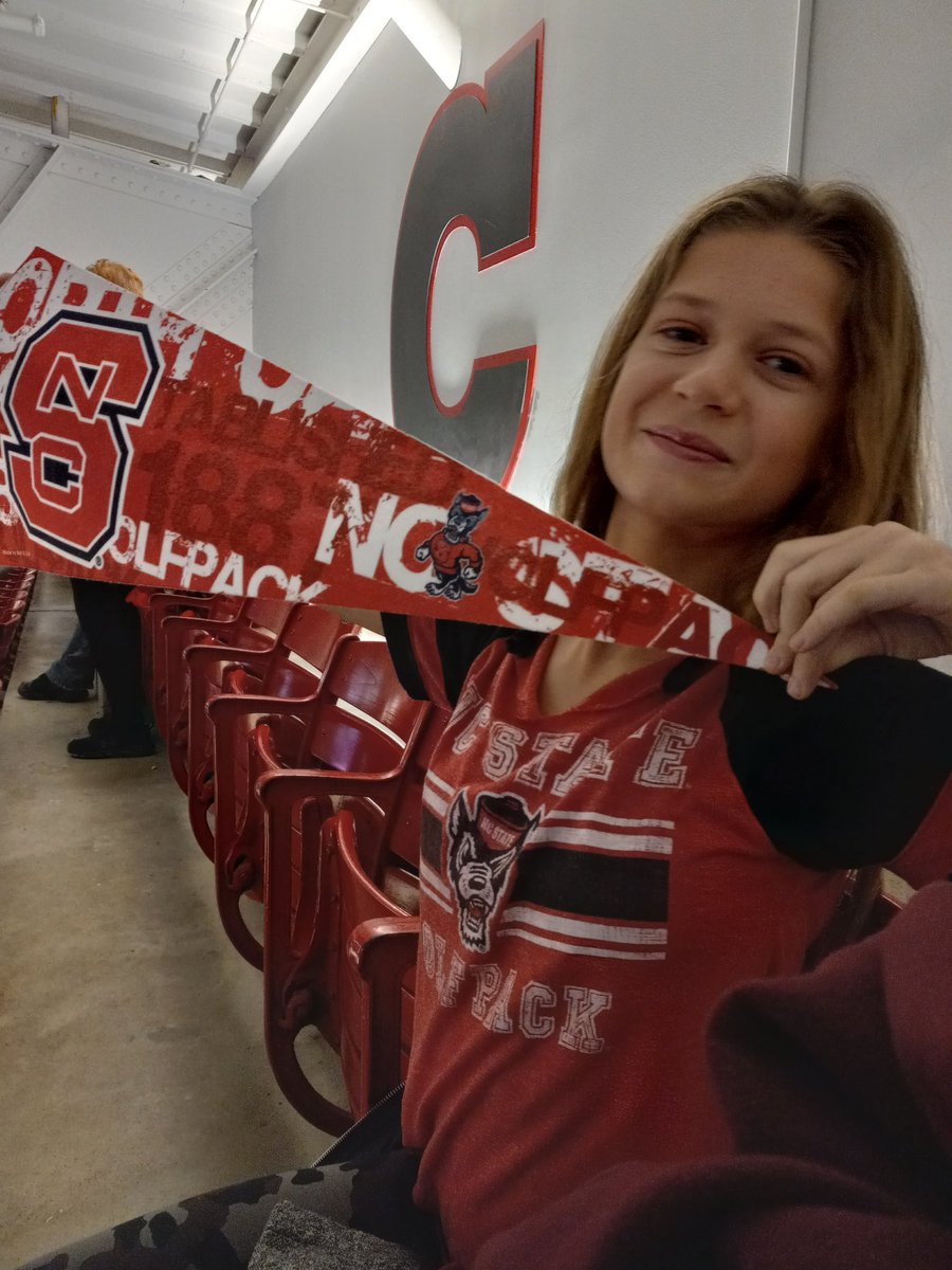 Reppin the pack tonight! 
#GoPack