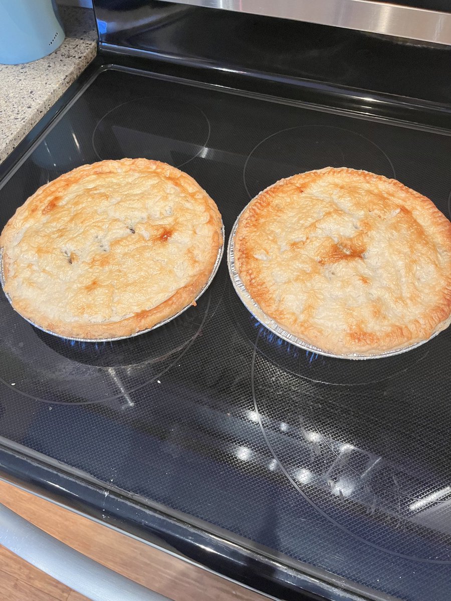 tuckster04's tweet photo. Tourtieres just out of the oven. My holiday baking is done. 😜 https://t.co/MAPsy5BgUi