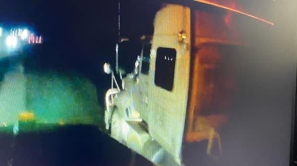 thenickynash's tweet image. Dec 15 RCMP received a call of a head-on fatal collision near Dawson Creek. RCMP are asking for assistance in locating a white tractor trailer with a tarped load of OSB (plywood) possibly heading eastbound toward Alberta.Please contact 250-784-3700. Please RT