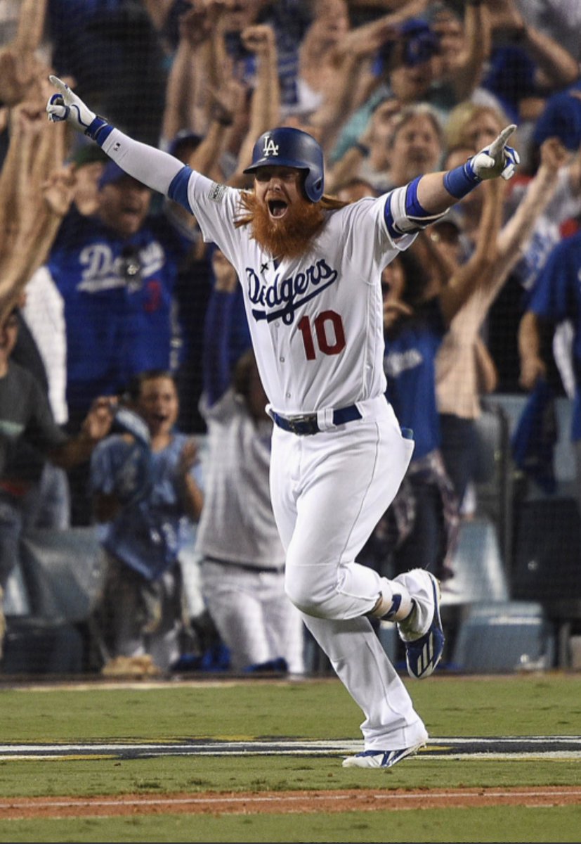 caseywhalen42's tweet photo. I HATE THIS - thanks for everything @redturn2 - you & @court_with_a_K have been the face of the @Dodgers #RedSamurai https://t.co/XQTlsaEfPf