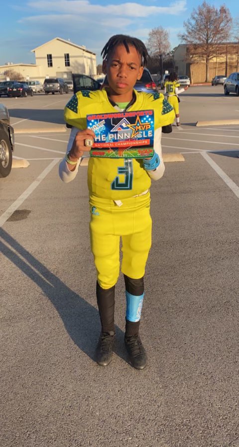 iStay_Schemin3's tweet photo. Dkari Williams MVP of the pinnacle National Championship went too Dallas and cut up‼️#LaWave #Williamsboi https://t.co/tPhPNlNuCb