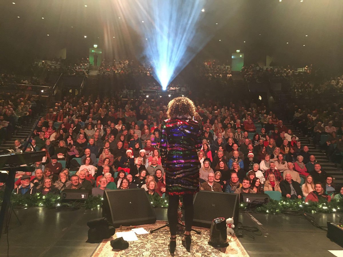 katerusby's tweet photo. βοΈππ¦Thank you so much to all you sparkly, gorge peeps at @yorkbarbican tonight, you were brilliant, you sung your hearts out and you carried me through tonightπ€ Have a special Xmas and much love to you all π₯°ππ¦βοΈ
#RusbyXmas #christmas2022 #brass #sparkly #tour #sweetbells https://t.co/4RRS2Wqt5x