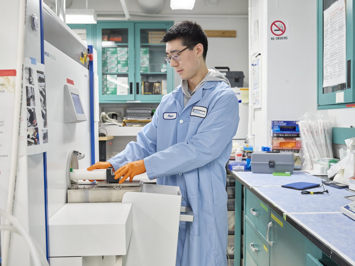 ColumbiaBME's tweet photo. Peter Shyu is a PhD candidate @ColumbiaBBL, focusing on mechanical regulation of bone modeling and remodeling. He is curious to understand how bones adapt to mechanical loading.

Photo: Yang Xiao @YangXiaoBME
#ColumbiaBMEMoments
#ColumbiaBME https://t.co/eSlbhmzTDK