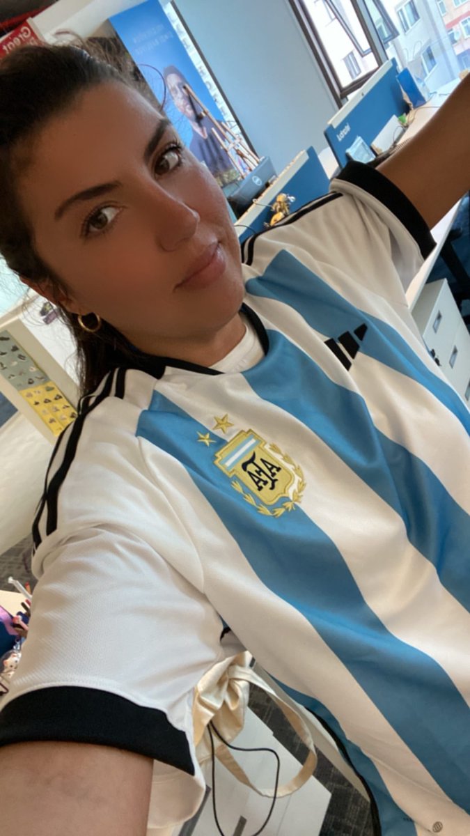 gkcebal's tweet photo. Bence benzer #FIFAWorldCup #ArgentinaVsFrance https://t.co/q2QyiKyoAj