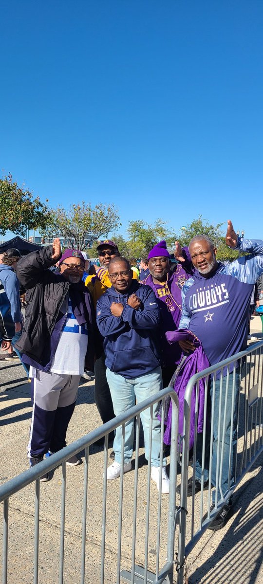 Scott_2omega's tweet photo. Da South Carolina Bruhz
#DUUUVAL https://t.co/Ywax7Lvmko