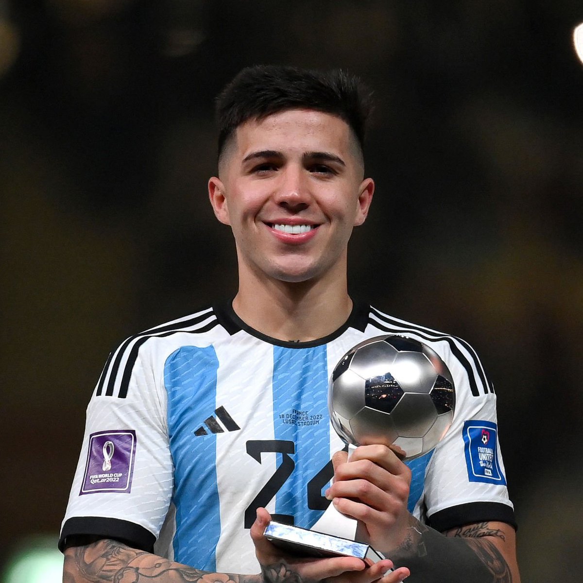 on-twitter-rt-slbenfica-en-enzo-wins-the-young-player-award-of